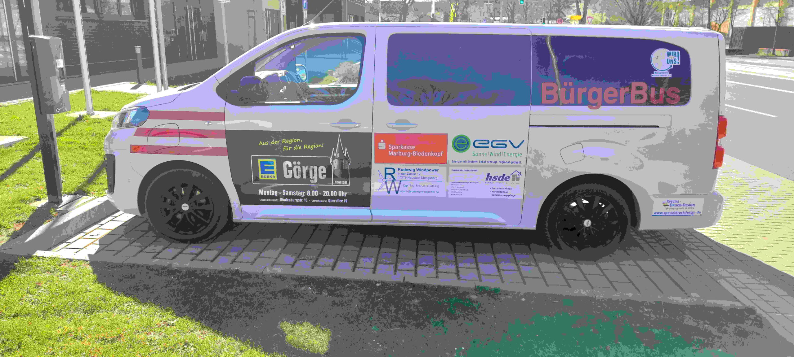 Du betrachtest gerade Elektrobürgerbus: Erfolgreich unterwegs – und ein starkes Zeichen für Gemeinschaft